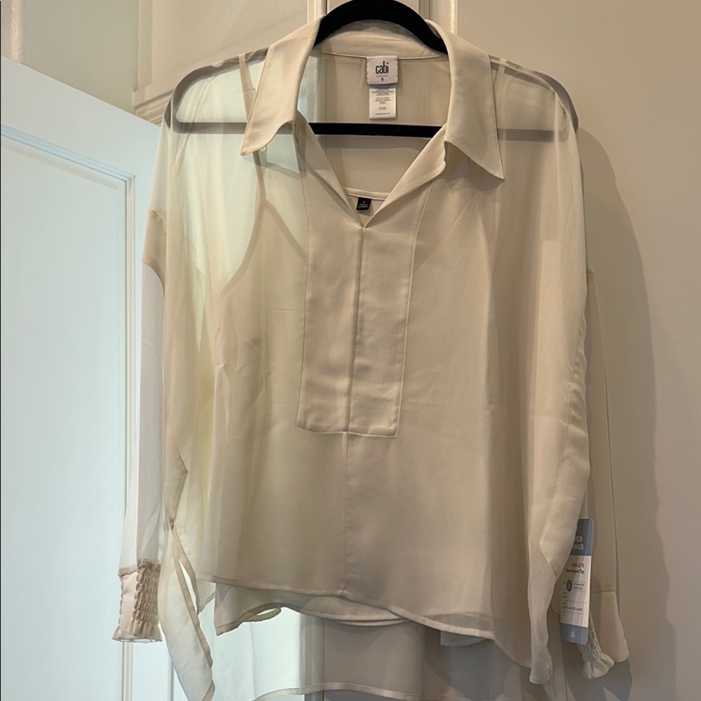CAbi - NWT - Showstopper Top -Size S